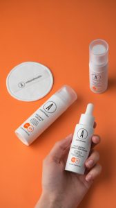 Radiance Renewal Осветляющая линейка